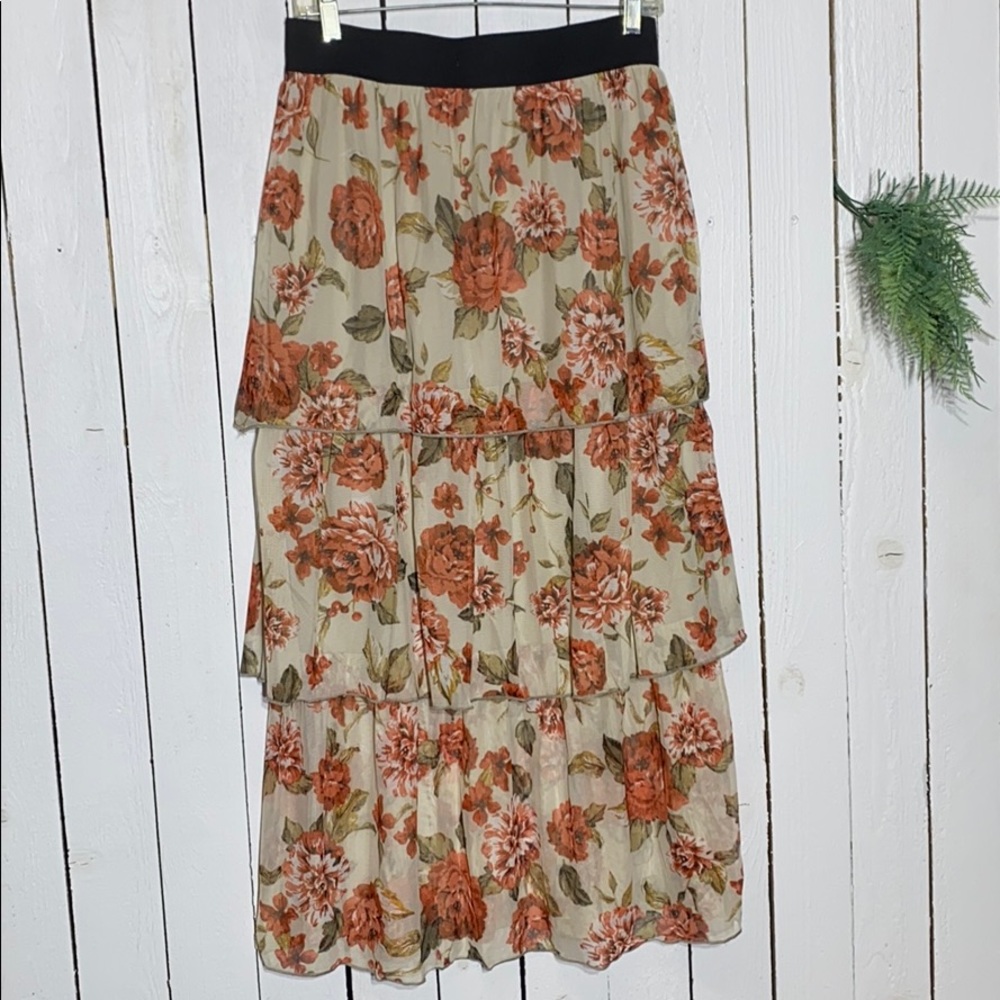 Petite Floral Tiered Mesh Maxi Skirt - Picture 7 of 8